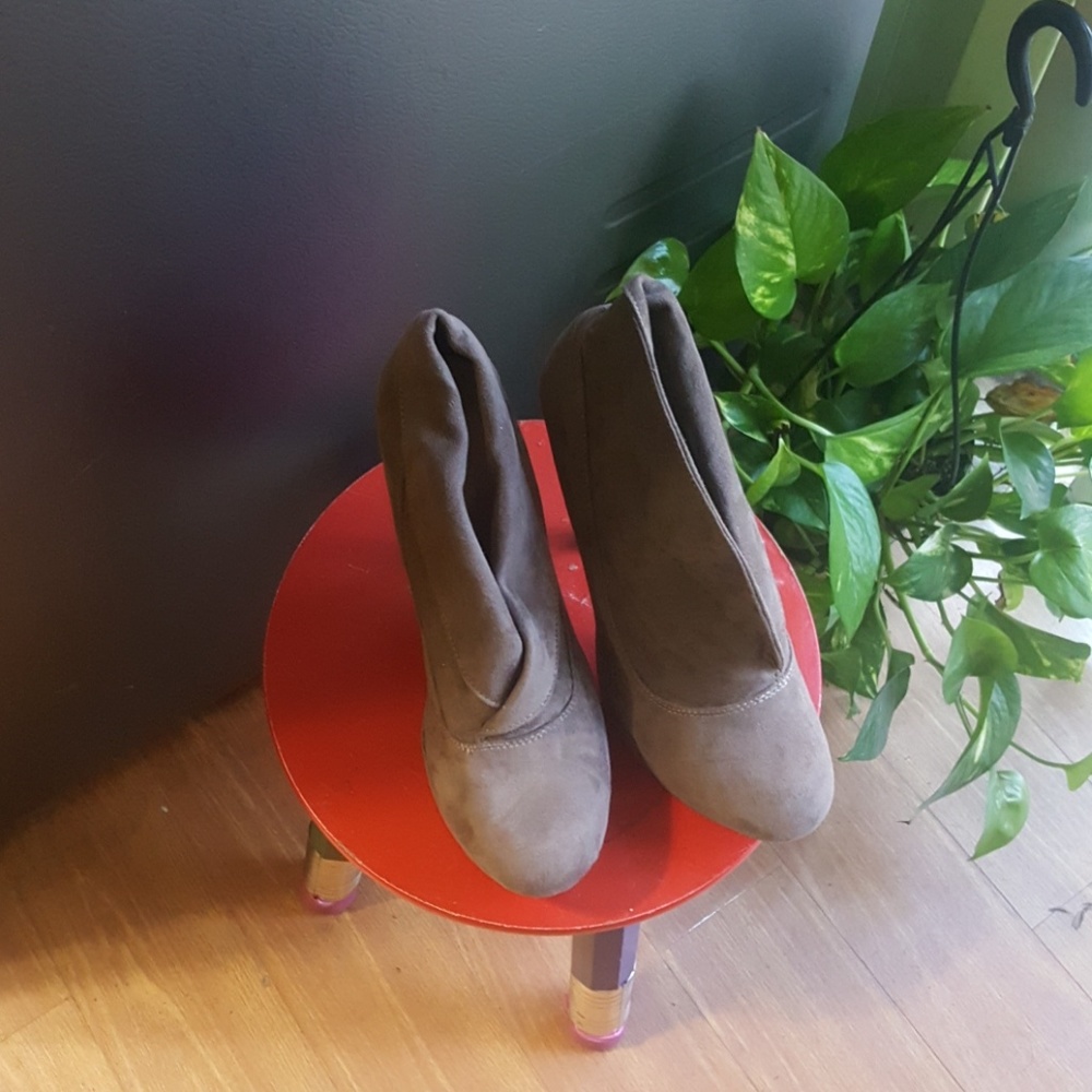 Ankle boots
